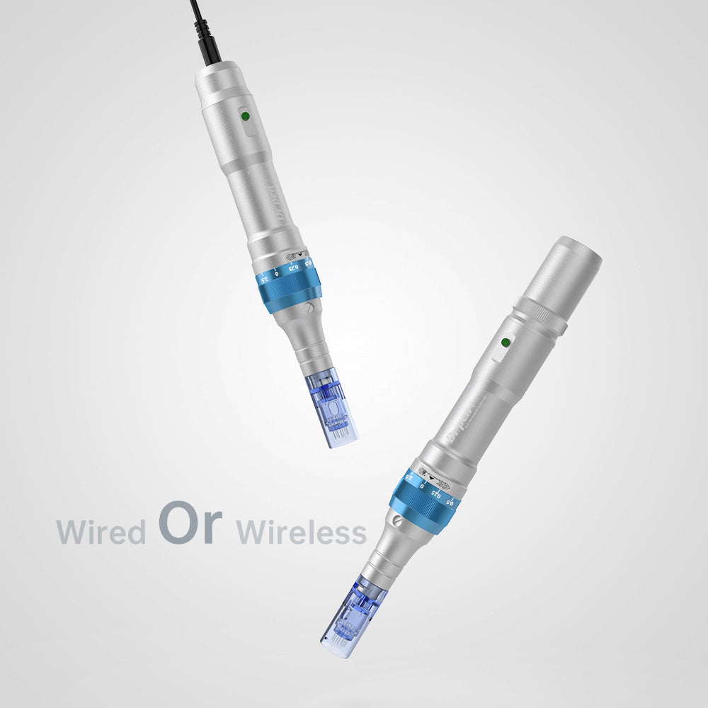 Vergelijking tussen Dr. Pen A6 in bedrade en draadloze versie, beide met blauwe naaldpatroon voor professionele micronaaldbehandeling.