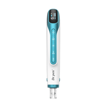 Dr. Pen H6 microneedlingpen van voren met digitaal display en bedieningsknoppen.